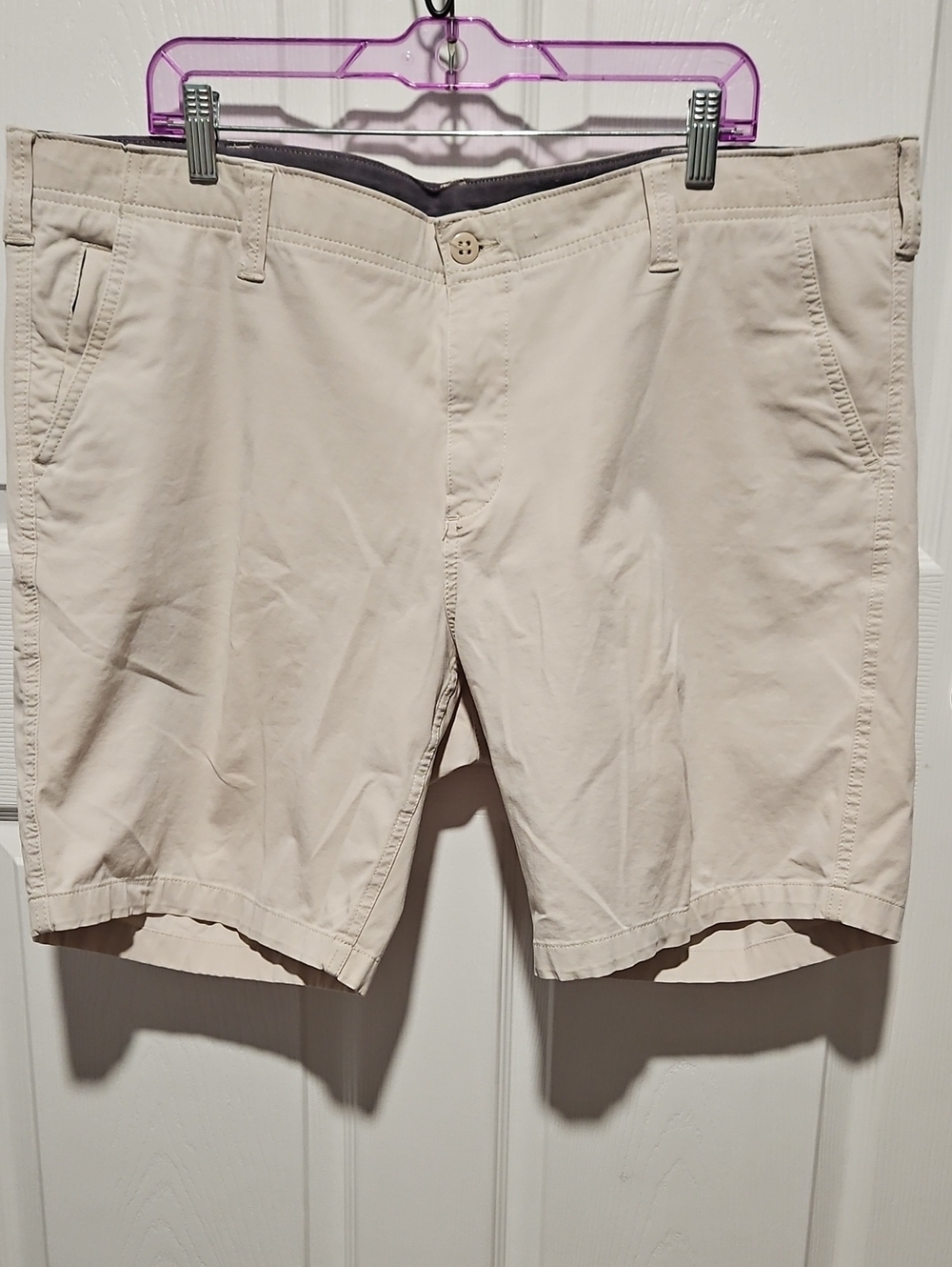 Dockers Men's Beige Flat-Front Casual Shorts